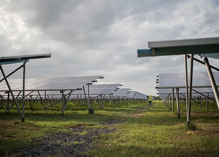 Off-grid solar energy panel array independent of the utility grid